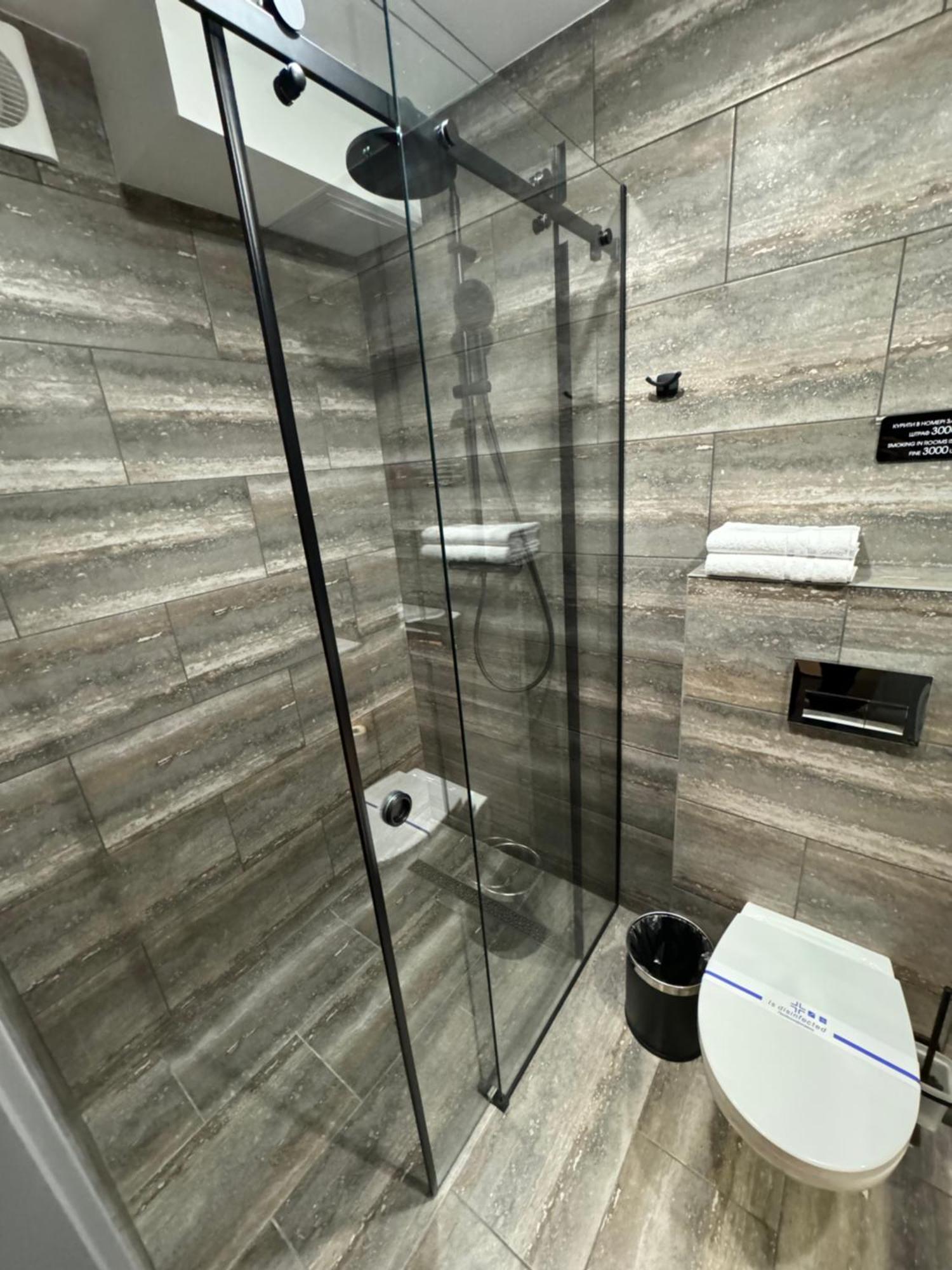 Alir Hotel Zhytomyr Ngoại thất bức ảnh