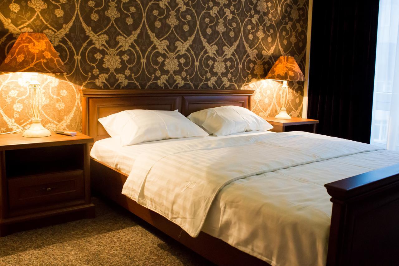 Alir Hotel Zhytomyr Ngoại thất bức ảnh